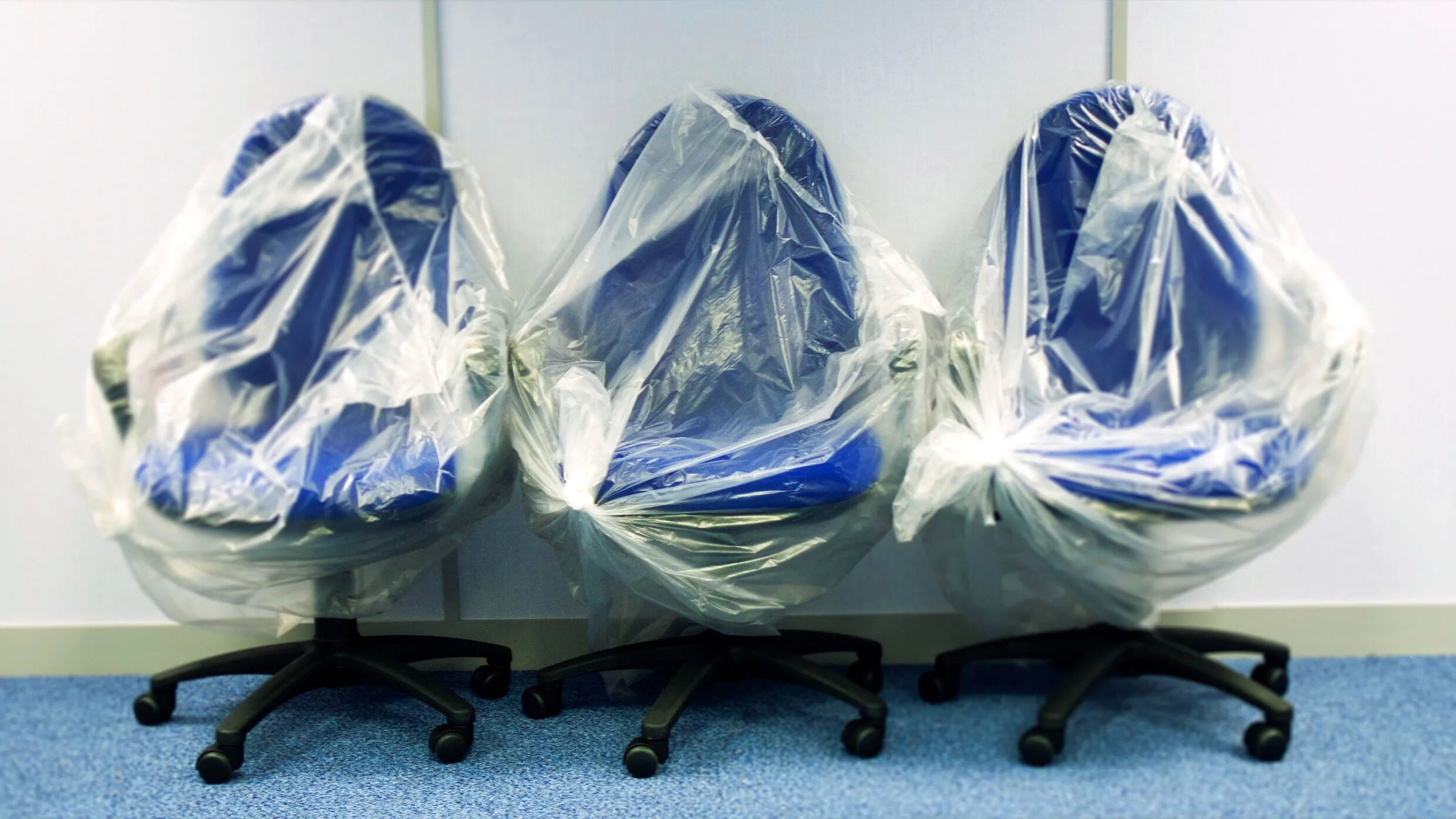 How to identify a ‘ghost job,’ according to LinkedIn’s head of career products