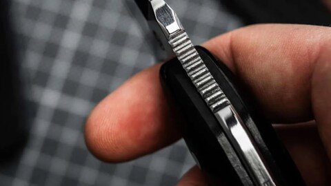 Böker’s Tiny EDC Fixed Blade Fits Your Hand Like a Glove, Literally