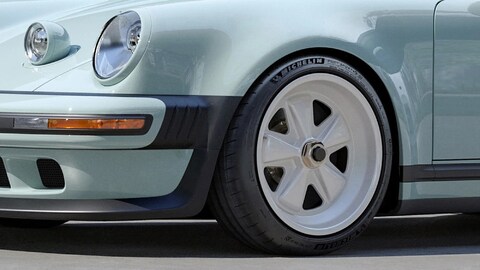 I’m Not a Porsche Guy But Damn, This 911 Carrera Is Nice…