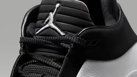 These Slick Nikes Look Minimalist, but They’re Secretly Loaded with Sneaker Tech