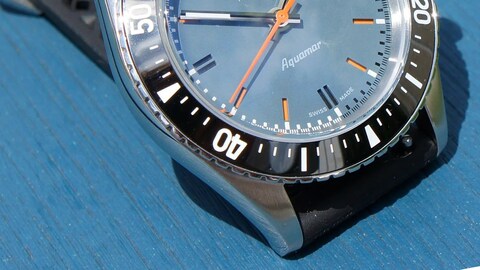 This Affordable ’60s Dive Watch Has a Hidden Trick You’ve Never Seen