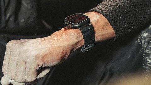 This Fan-Favorite Apple Watch Strap Just Got Even Cooler