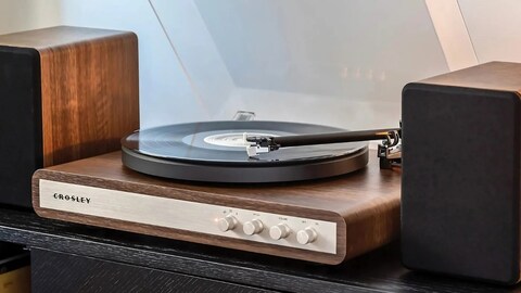 This Beautiful Turntable Hi-Fi System Is Also Refreshingly Affordable