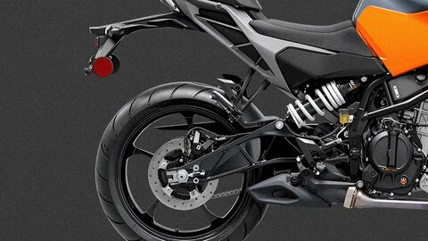 Did an Unlikely Brand Make the Ultimate Entry-Level Street Motorcycle?