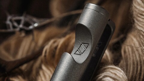 This Titanium EDC Pen’s Sneaky Extra Functions Make It Even More Indispensable