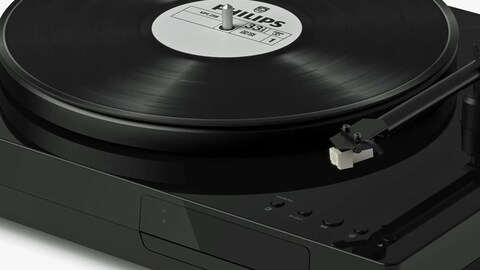 This Affordable Turntable Can Breathe New Life Into Both Your Vinyl and CD Collections
