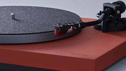 A Beloved Japanese Hi-Fi Maker’s New Audiophile Turntables Are Unexpectedly Affordable