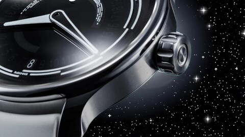 This Minimalist Masterpiece Reinvents a Classic Watch Style
