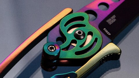 The Only Thing More Dazzling Than This Innovative EDC Knife’s Deployment Is its Dermis