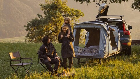 Thule's Clever Camp Shelter Avoids All the Major Pitfalls of Rooftop Tents