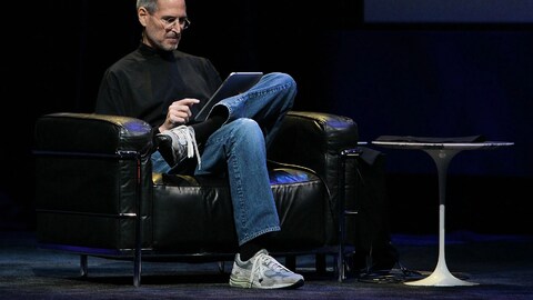 New Balance Could Be Close to Bringing Back Steve Jobs’s Favorite Sneaker