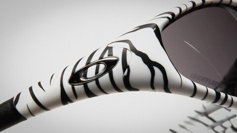 Oakley’s Next Reissue Revists Yet Another Pair of ’90s Classics