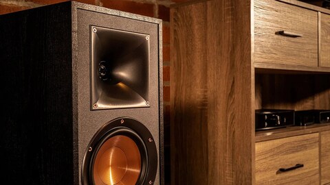 Klipsch's Beloved Bookshelf Speakers Are Suddenly Way More Affordable