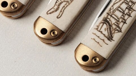 A Unique Heirloom Knife Returns with a Multifaceted Makeover That Won’t Stick Around Long