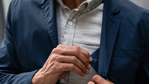 One of the Internet’s Favorite Travel Blazer Is More Affordable Than Ever Now