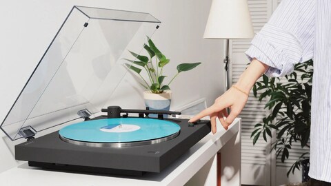 Sony Unexpectedly Re-enters Affordable Hi-Fi with Its First New Turntables in Years