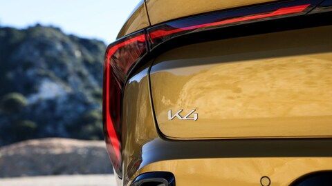 Kia Isn’t Ruling Out a Manual Transmission for Its Hip New Hatchback
