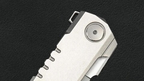 Is This Sleek and Stunning Flipper the Gentleman’s Knife of the Future?