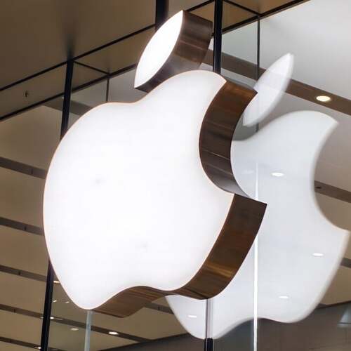 Apple Store App May Soon Use an AI-Powered Assistant to Help Sell You Things