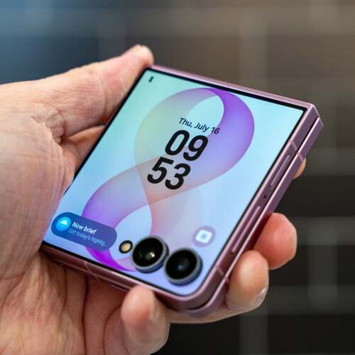 Samsung Galaxy Z Flip 8 vs. Motorola Razr Ultra: Flip Phone Face-Off