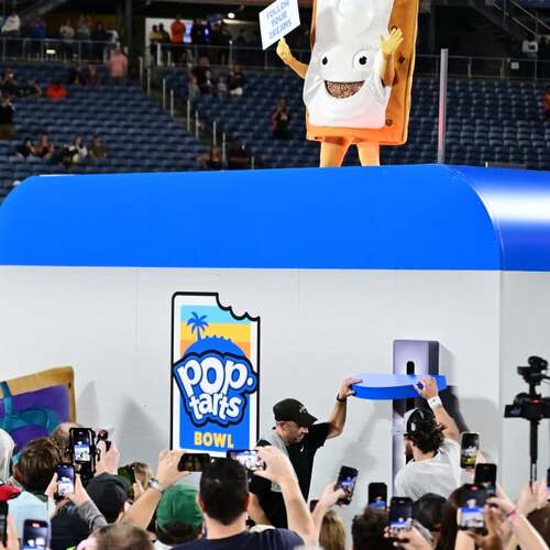 College football's unhinged Pop-Tarts Bowl inspired memes, religious imagery, and so much more