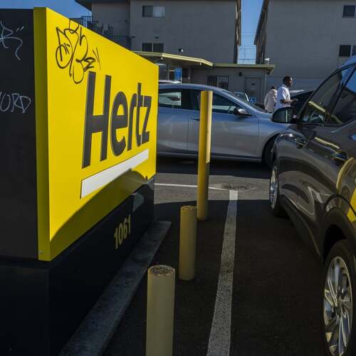 Hertz is trying to sell off its electric cars to renters