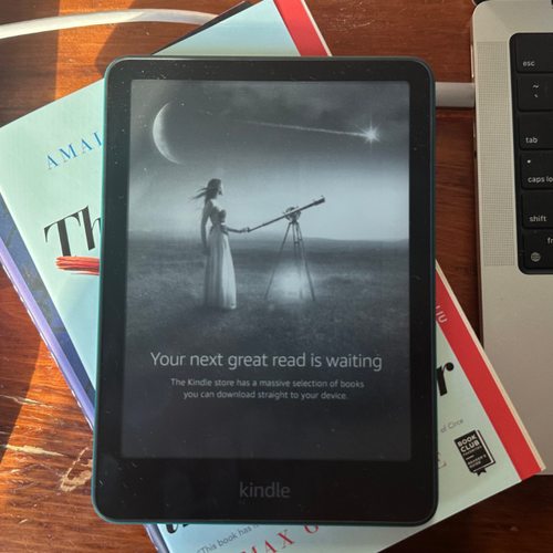 Kindle Paperwhite 12th gen review: It's better than the Signature Edition — here's why