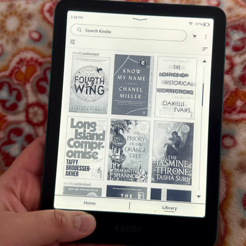 Kindle Paperwhite Signature Edition 12th generation review: It isn't worth $200