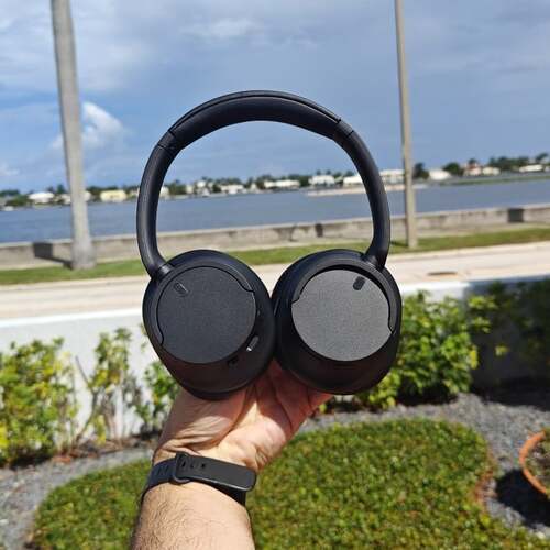 Sony WH-CH720N Review: The best budget noise-canceling headphones under $200