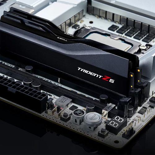 Overclocker Hits DDR5 World Record With G.Skill Memory and Intel Inside