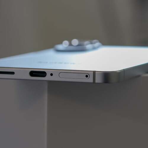 Here's Why the Galaxy S25 Edge's Small Battery Doesn't Bother Me