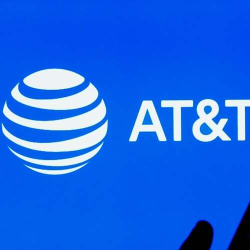 AT&T's New Phone Plan Has Big Savings for Seniors 55 and Up, But There's a Catch