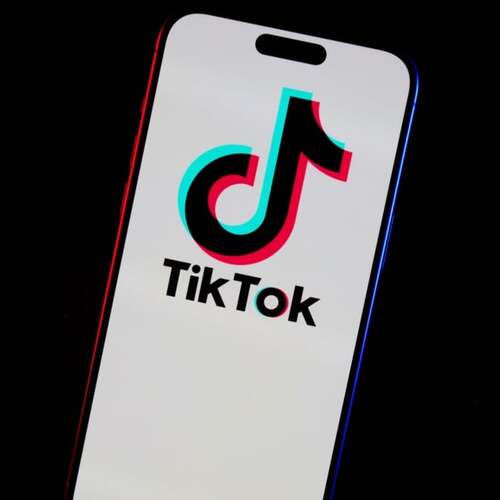 TikTok Wants Teens to Stop Using the App After 10pm