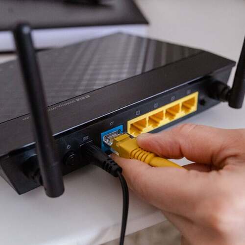 How to Connect a Phone or Tablet to the Internet Using an Ethernet Cable