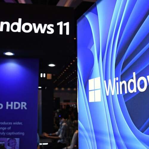 Microsoft May Fix Some of the Worst Dark Mode Problems in Windows 11