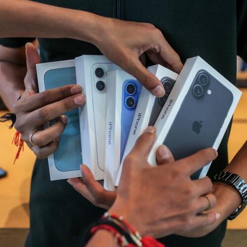 Your Next iPhone Might Be a Lot Pricier: Trump Threatens 25% Tariff on Apple