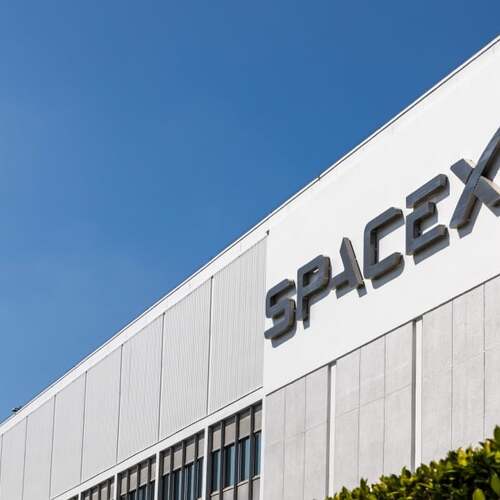 FCC's Push to Let SpaceX Use EchoStar's Spectrum Gets Weird and Ugly