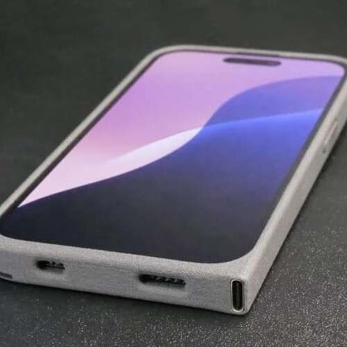 This Case Lets Older Lightning iPhones Connect Via USB-C