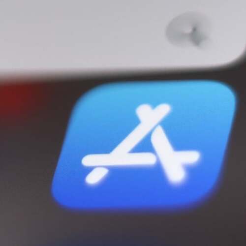Alternative App Stores on US iPhones May Finally Happen With This New Bill