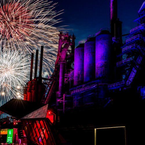 Want Awesome Fireworks Photos? Try These 6 Expert Tips