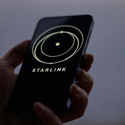 SpaceX's Cellular Starlink Arrives In Canada Through Rogers Carrier