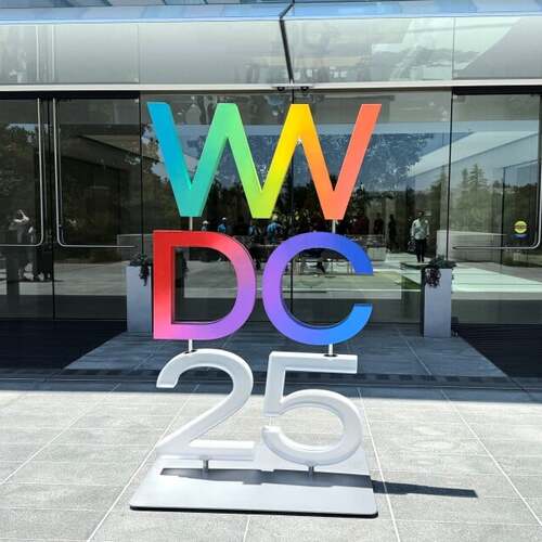 Apple's WWDC Was All Glass, No Vision: What's on Tap to Counter OpenAI, Google?