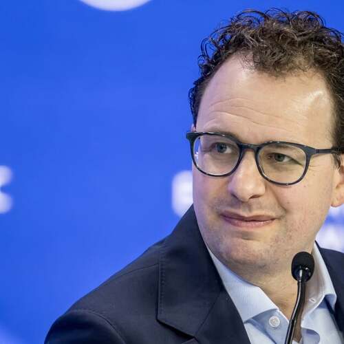 Anthropic CEO: AI Poised to Wipe Out 50% of Entry-Level Jobs in Next 5 Years