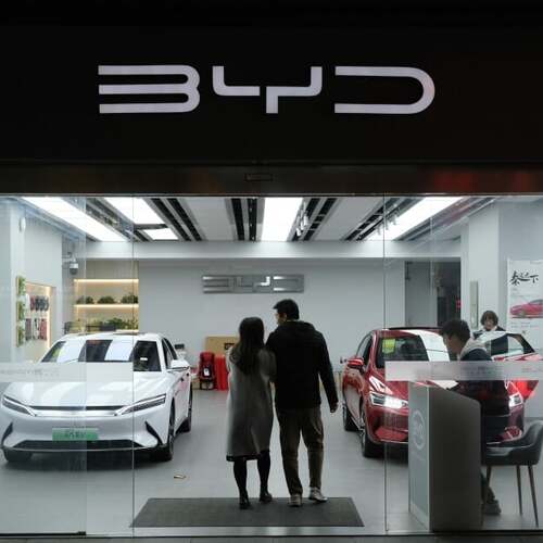 BYD's 5-Minute 'Flash Chargers' Make Tesla Superchargers Look Archaic