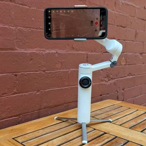 Insta360 Flow 2 Pro Review: Simple Subject Tracking, Smooth Video for Your Phone