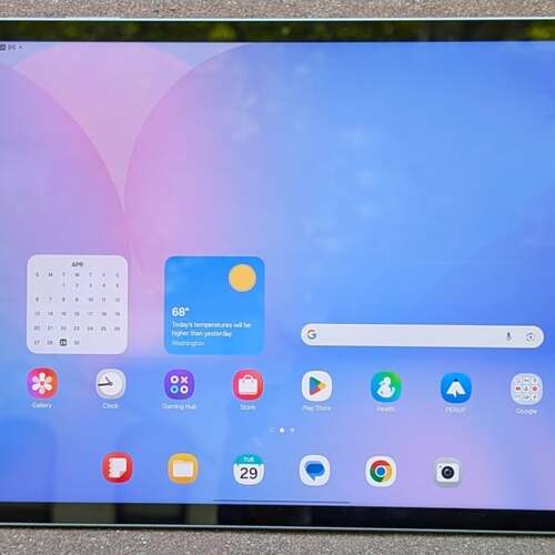 Samsung Galaxy Tab S10 FE+: A Big and Fast Tablet Without the Flagship Price