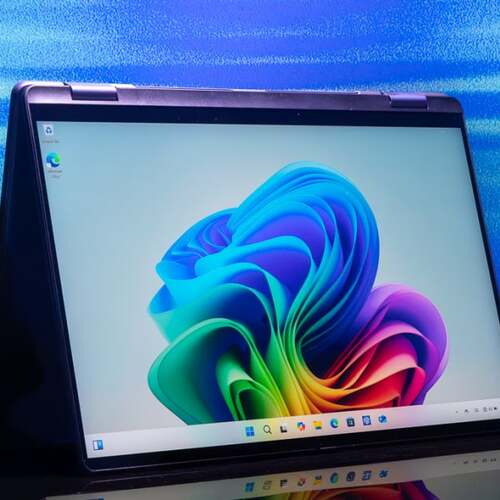 The Dell 16 Plus 2-in-1 Laptop Is Too Hefty for Its Rotating Screen