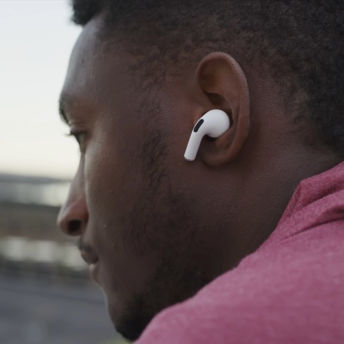 Use Your AirPods to Have a Conversation With ChatGPT