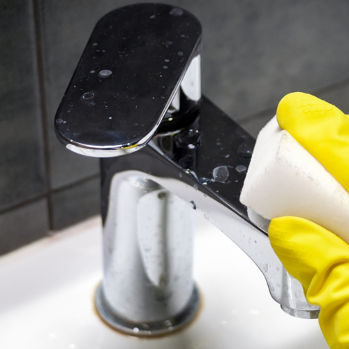 My Favorite Products to Make Cleaning the Bathroom Easier