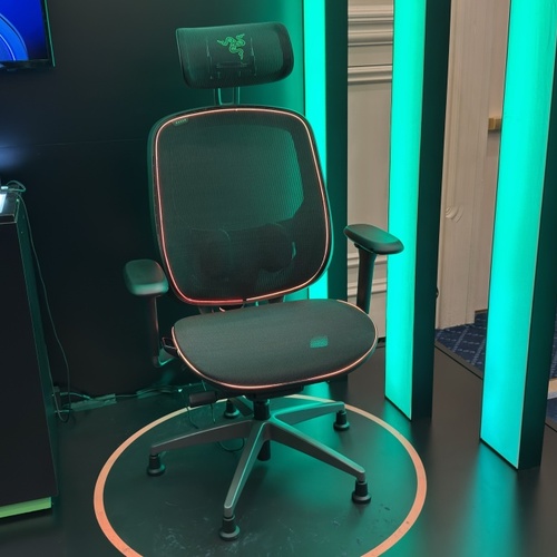 CES 2025: Sitting in Razer's Heating and Cooling Gaming Chair Felt Like a Mini Vacation